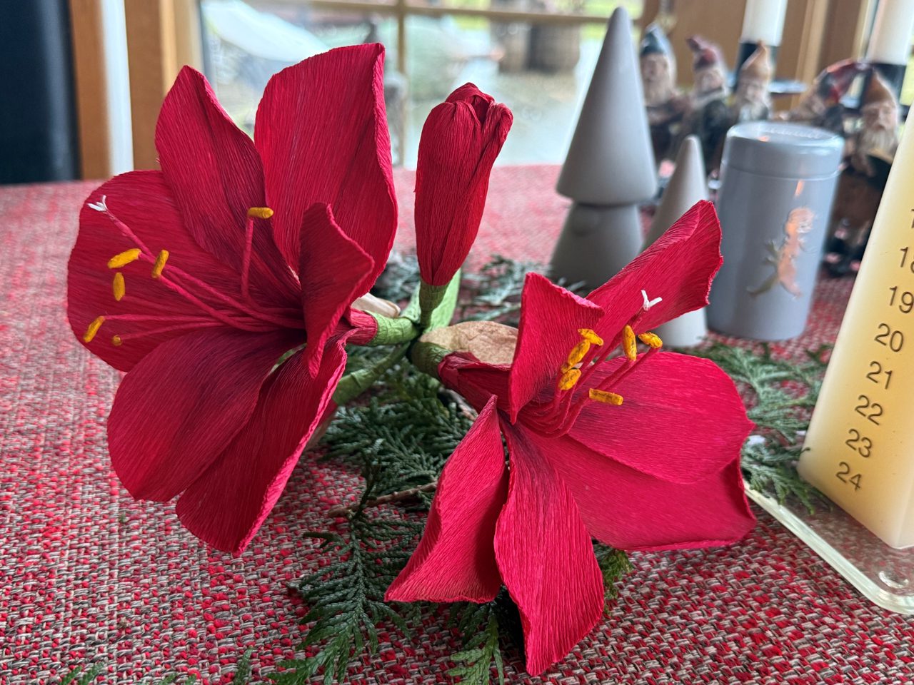 Lär dig göra pappersblomma - Amaryllis Information
