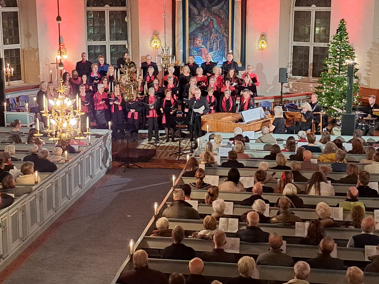 Lyssna Musik i juletid - Sing along!